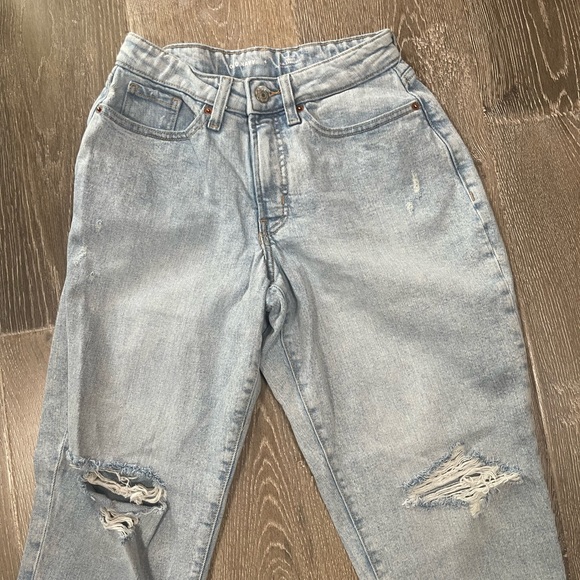 Old Navy Denim - Old Navy High Rise Curvy OG Straight Light Wash Distressed Jeans